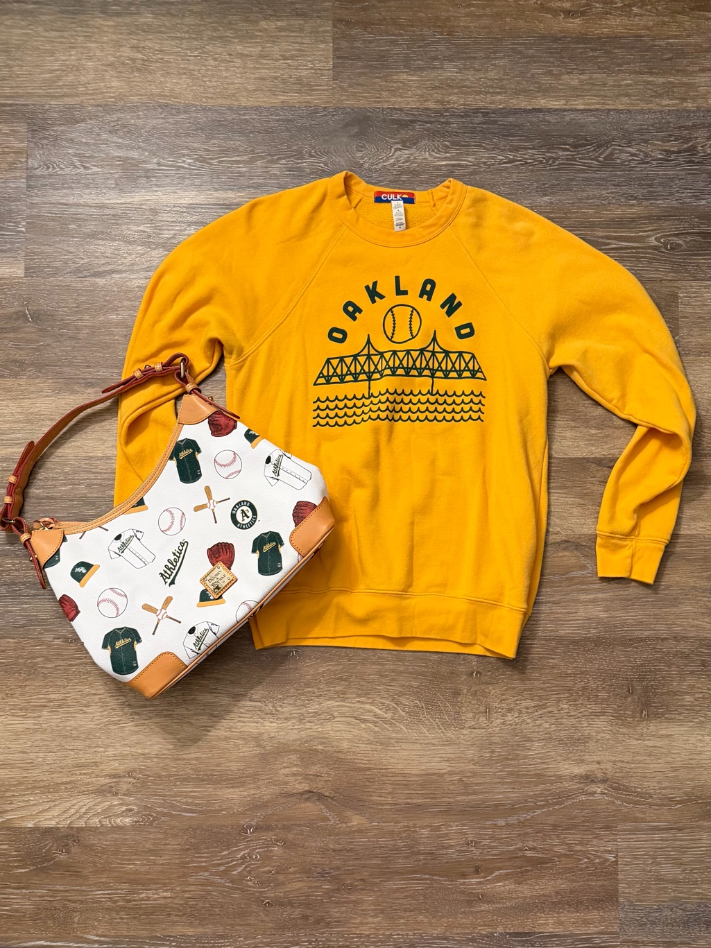 Culk Oakland A’s Gold Green Baseball Bay Bridge Raglan Sweatshirt M Gameday Wear — image 7 of 7